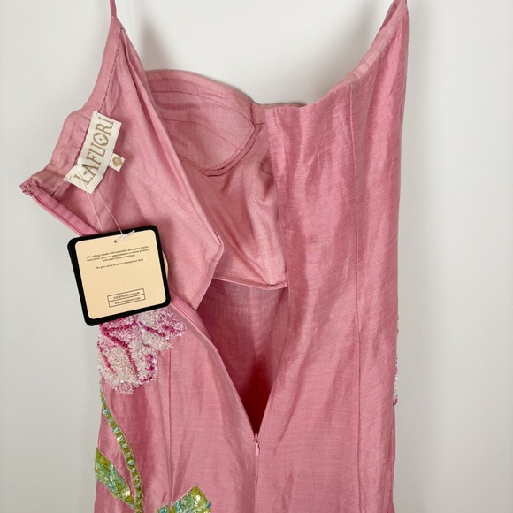 LA FUORI Petaleeza Corset Gown in Peony Size S - Picture 8 of 13